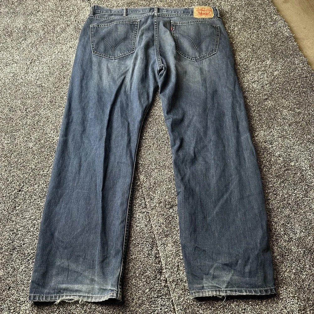 Levis 505 Jeans Mens 40x30 Blue Medium Wash Straight Zip Fly Regular Fit‎ Denim
